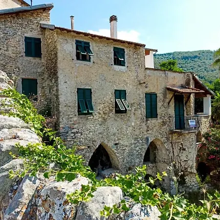 600 Meters From The Sea - Private Courtyard And Parking Apartment